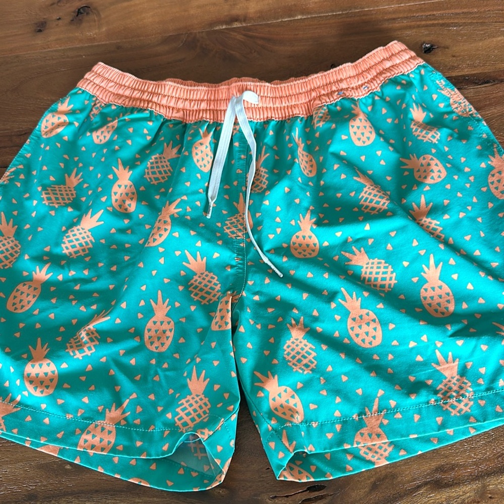 chubbies Pineapple Print Swim Shorts in Teal and Coral